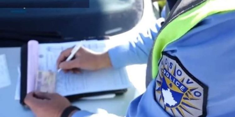Nuk i respektuan rregullat, policia në Ferizaj ua merr patentë shoferët 13 qytetarëve