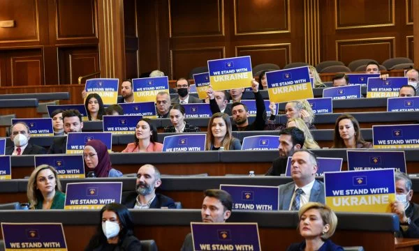 Kosova i ofroi mbështetje e miqësi, Ukraina abstenon
