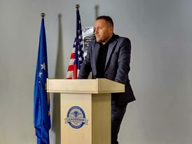 •Pronari i kompanisë “Loni Dekor” flet në eventin “Lidershipi”, tregon sfidat dhe suksese deri te kalimi në tregun ndërkombëtar•