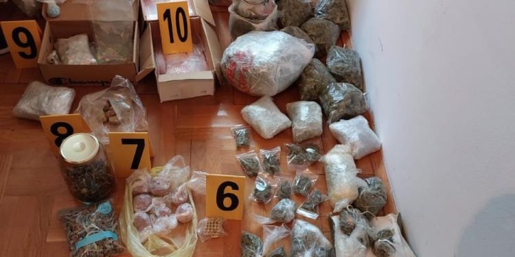 Krejt kjo drogë, u kap në një banesë në Prishtinë