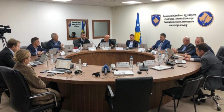 Debate në KQZ për asamblenë e Leposaviqit, anëtarët e VV-së kërkojnë t’u jepet mandati edhe kandidatëve pa asnjë votë