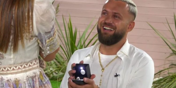 Ja sa kushton unaza me të cilën Luizi i propozoi Kiarës