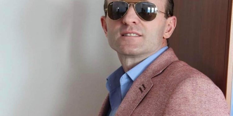 Suspendohet profesori universitar, Bekim Bejta