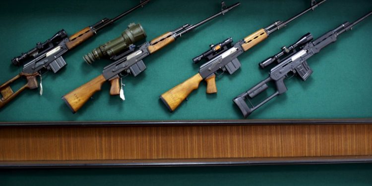 Çfarë dihet dhe çfarë nuk dihet për eksportin e armëve serbe në Ukrainë?