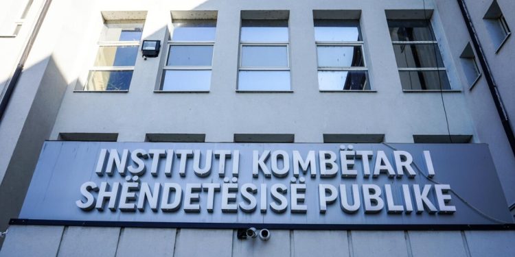 Kosova e rrezikuar nga përhapja e sëmundjes së fruthit – IKShPK bën thirrje për vaksinim e fëmijëve
