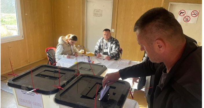 Leposaviq: Voton kandidati i Partisë së Serbëve të Kosovës