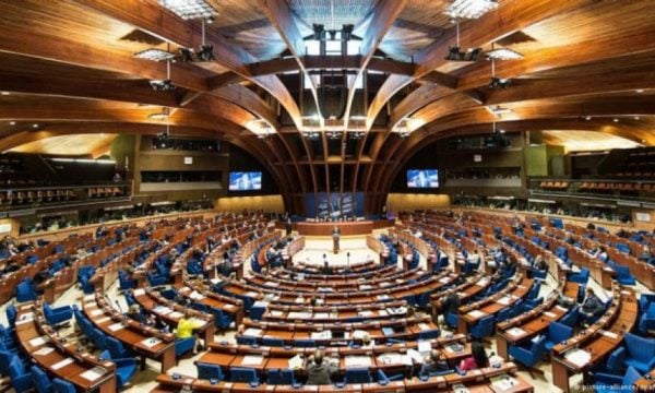 Kosova pritet që të hënën të jetë zyrtarisht në agjendën e KiE për aplikimin për anëtarësim