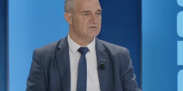 “Në një dasmë” / Nait Hasani: Pas lufte më ra të ulem me tavolinë më njërin që më kishte rrahur në burgjet serbe