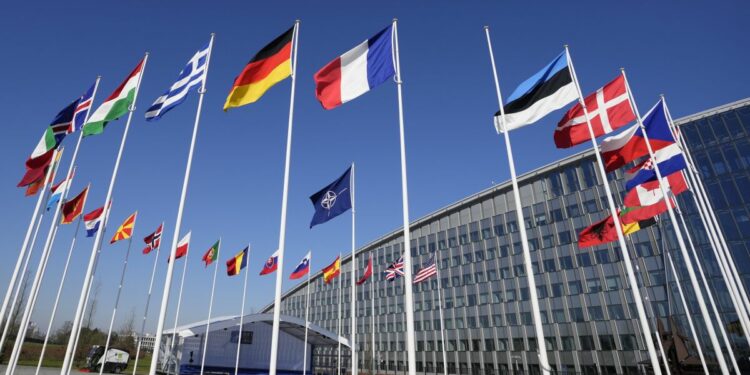 Finlanda do t’i bashkohet aleancës ushtarake të NATO-s të martën