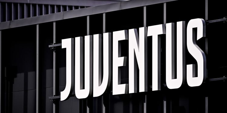 Edhe pse iu kthyen pikët, Juventusi rrezikon të mbetet jashtë Ligës së Kampionëve?