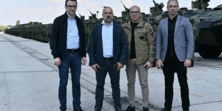 “Filmat” e ushtrisë serbe, Peci: Maskaradë e dështuar e idesë “Serbi e madhe”