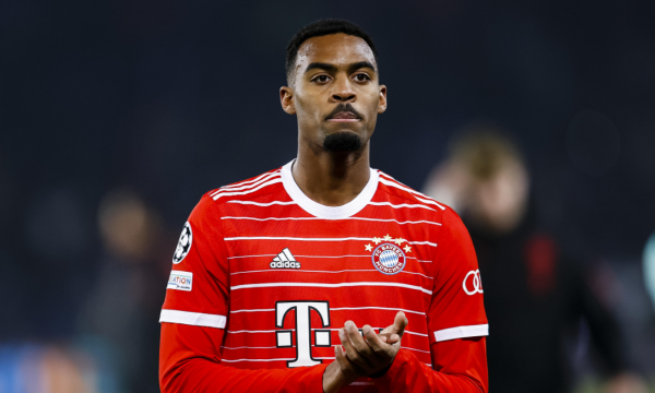 Tri klubet e mëdha angleze pas Ryan Gravenberchit