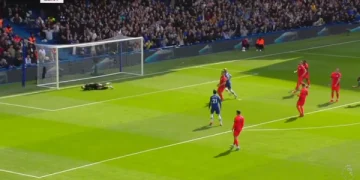 Chelsea kalon në epërsi ndaj Brighton