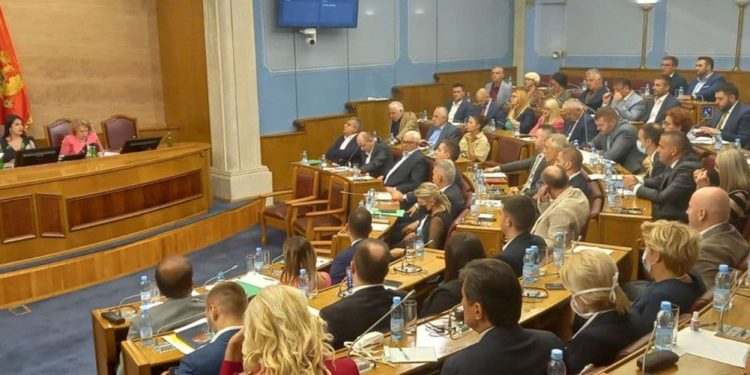 Mali i Zi/Komuna e drejtuar nga pro-serbët kërkon anulimin e njohjes së Kosovës