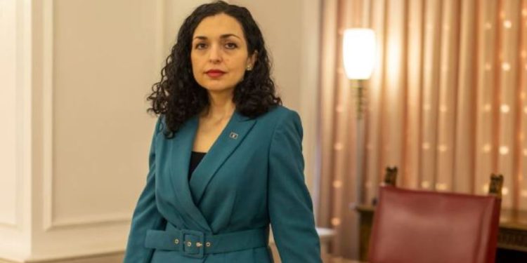 Vjosa Osmani e ‘pamëshirshme’, po dy vite nuk e fali asnjë të burgosur
