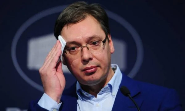 Kujtimet e Vuçiqit nga negociatat në Bruksel: Kisha bisedë të pakëndshme me Thaçin, fjeta në dysheme