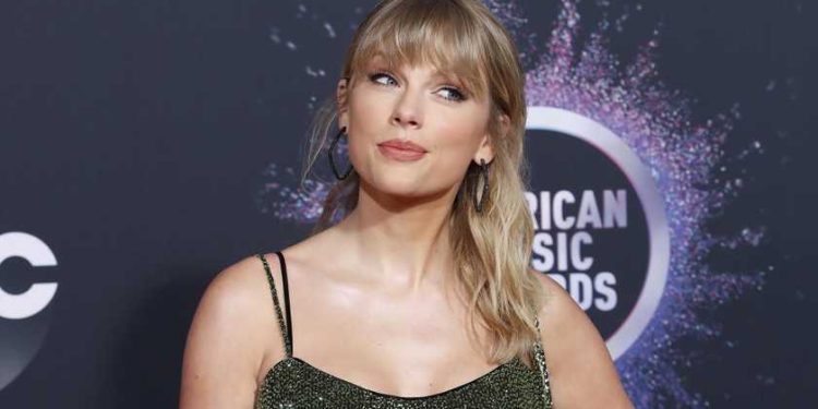 Lëndohet Taylor Swift