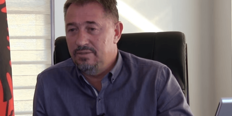 Sami Lushtaku iu uron qytetarëve festën e Fitër Bajramit