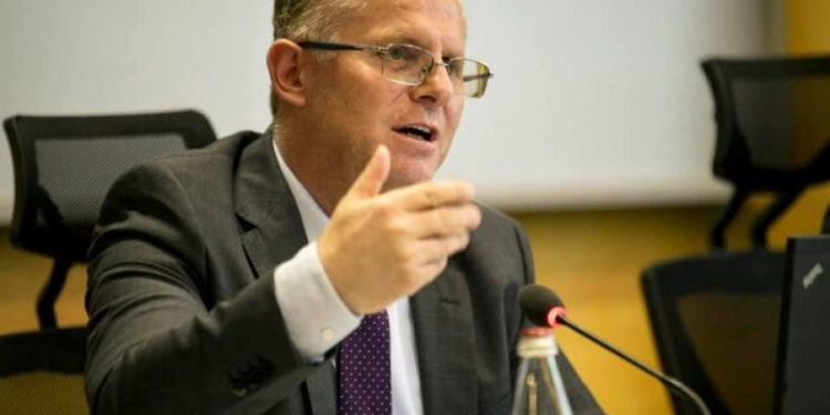 Bislimi merr pjesë në ceremoninë e nënshkrimit të liberalizimit të vizave