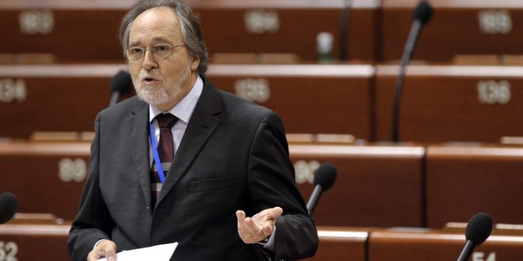 Raporti i Dick Martyt u aprovua pa asnjë të dyshuar, SHBA dhe BE ishin të njoftuara por nuk reaguan