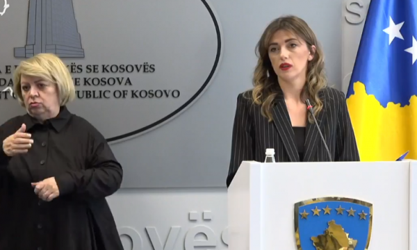 Mediat pyesin pushtetin: “A ndiheni përgjegjës për ambientin armiqësor ndaj gazetarëve?”