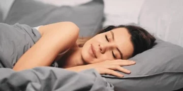 Kaq orë gjumë mund të flini sipas moshës