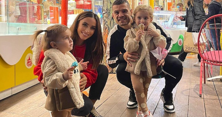 Festë në familjen e Granit Xhakës