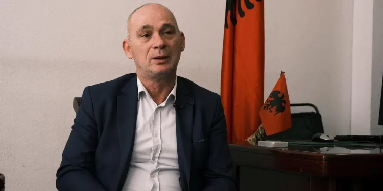 Humolli: Vetëvendosje e ka humbur besimin te populli, po qeveris sikurse partitë e vjetra