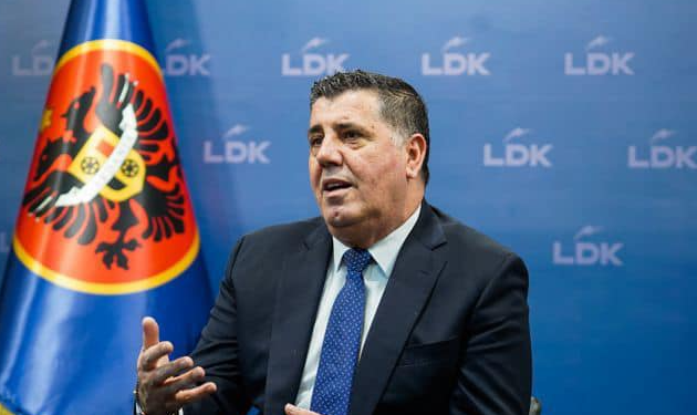 Haziri del me qëndrim një ditë para dëgjimit të dëshmitarëve në rastin Thaçi dhe të tjerët