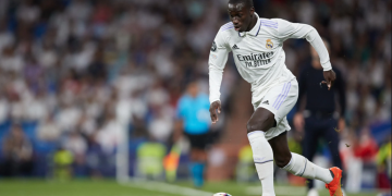 PSG shpreh interesim për Ferland Mendyn