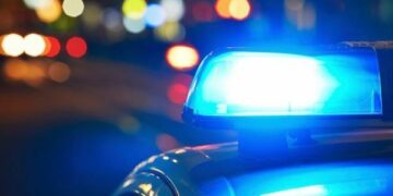 Dy të maskuar i hedhin sprej viktimës në sy dhe ia vjedhin çantën me shumë para në Gjilan