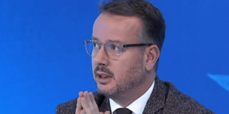 ‘Të mos trajtohet si show’, Kajtazi: Islami politik është armiku më i madh i Kosovës, pas Serbisë