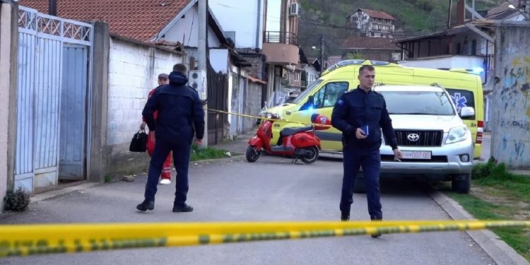 I ndërrohet burgu djalit që dyshohet se vrau nënën në Pejë, avokati kërkon të mbahet larg të burgosurve tjerë