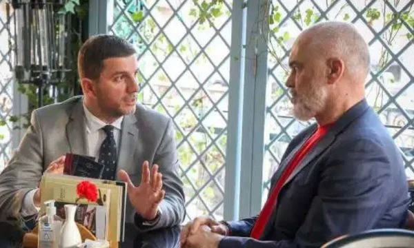 Krasniqi uron Ramën për fitoren: Besimin e qytetarëve, shpërblejeni me punë