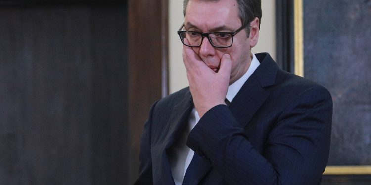 New York Times: Kur “huligani” Vuçiq sulmonte shqiptarët e Beogradit (Pjesa e dytë e shkrimit)