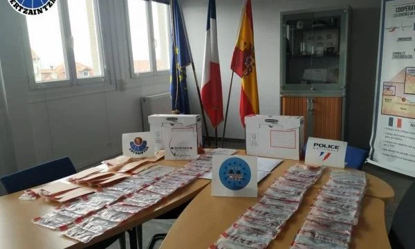 Arrestohet “skifteri” shqiptar në Spanjë, vodhi bizhuteri me vlerë mbi 67 mijë euro