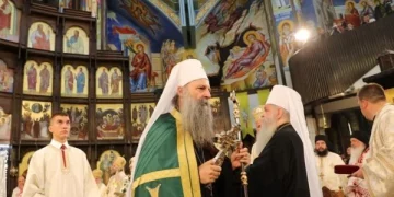 Kontesti ndërmjet Kishës Ortodokse Serbe dhe asaj maqedonase përfundoi zyrtarisht