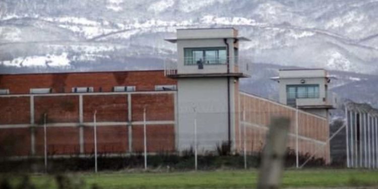 Danezët mund t’ua paguajnë edhe “hotelin” familjarëve të të burgosurve në Kosovë