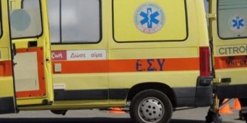 Greqi: Babai përplas aksidentalisht vajzën e tij 3-vjeçe, ajo ndërron jetë në spital