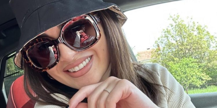 Albina Kelmendi hap një sondazh për fansat, rezultati është impresiv