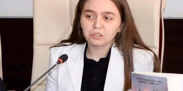 Nuk pranohet në UP përkundër përpjekjes maksimale, mitrovicasja Albulena Miftari “detyrohet” të studiojë në Tetovë