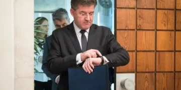Lajçak nuk i bindi, Kurti dhe Vuçiq refuzojnë takimin