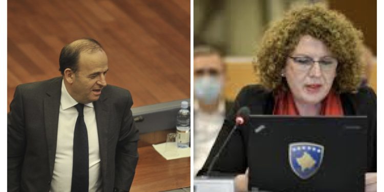 Reçica-Hajdarit: Jepni dorëheqjen, shpëtoni veten dhe parlamentin!