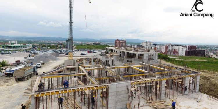 Gjiganti i ndërtimit “Ariani Company” vazhdon punën për ndërtimin e kompleksit “Joni” në Prishtinën e re, ndër më të mirët në këtë zonë