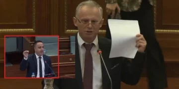 “Është idiotësi”, “pseudoprofesor”, përplasen keq Selmanaj e Bislimi për çështjen e personave të zhdukur