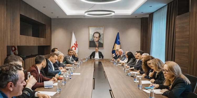 Zgjedhjet e brendshme në LDK, sot mblidhet Këshilli i Përgjithshëm i partisë