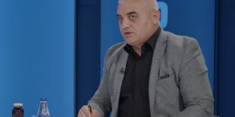 Sadik Zeqiri, i mbijetuari i Masakrës së Dubravës: Me shtrat hekuri e thyem derën e burgut