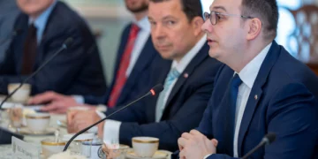 Çekia anulon marrëveshjet e epokës sovjetike që i lejonin Rusisë të përdorte tokën falas