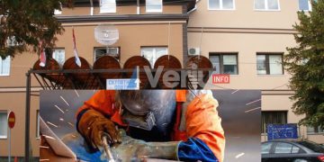 Ndodh edhe kjo: Serbët tentojnë të saldojnë dyert e komunës së Zveçanit për të bllokuar hyrjen e kryetarit shqiptar