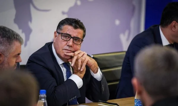 Tha se palët po punojnë që ta dështojnë marrëveshjen, Haziri tregon se çka i dha Qeveria Mustafa-Serbisë në vitin 2015
